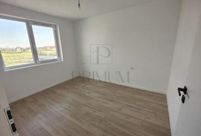 Duplex despartit prin camera tehnica -  zona foarte buna- 5 camere Duplex despartit prin camera tehnica -  zona foarte buna- 5 camere - 3