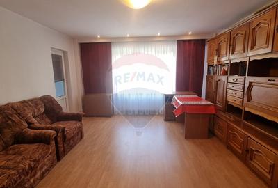 Apartament cu 3 camere cochet de inchiriat in zona Virtutii
