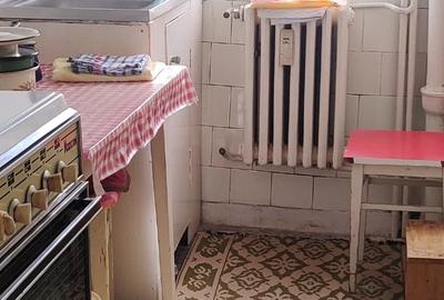 Apartament cu 3 camere semidecomandat, mobilat în Central - 10