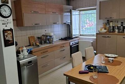 Vanzare Apartament 2 Camere Adiacent Nerva Traian - 1