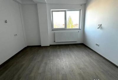 Apartament cu 3 camere decomandat în Central - 2