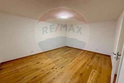 Apartament 4 camere în inima Clujului – pe 2 niveluri si curte comuna - 13