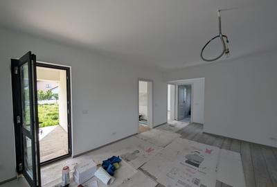 Casa cu garaj Lilieci- teren 540m, canalizare, apa, gaz. - 5