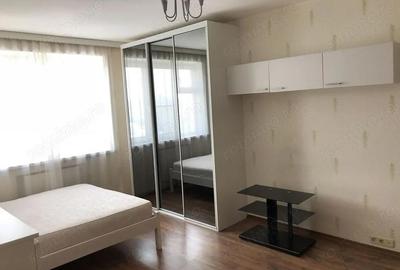 Garsonieră decomandată în Decebal - 2