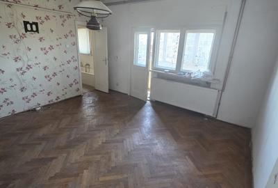 Garsonieră semidecomandată în Central