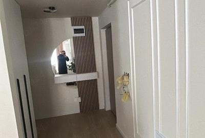 Apartament cu 3 camere decomandat în Central - 2