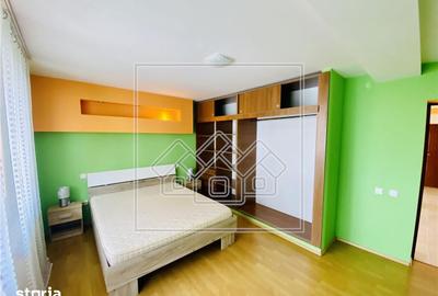 Apartament cu 3 camere semidecomandat în Turnișor - 1