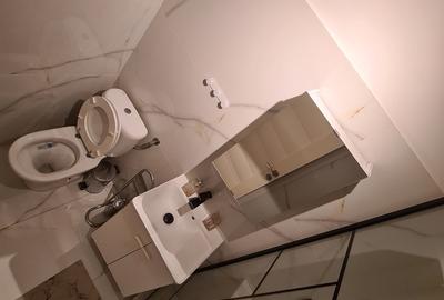 Titan, Piata Trapezului, 1 minut metrou 1 Decembrie 1918 - 3