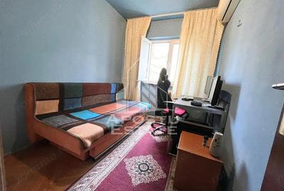 Apartament cu 3 camere semidecomandat în Dâmbovița