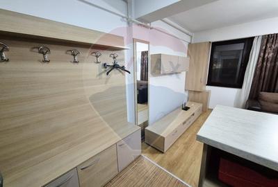 Apartament cu 3 camere de vânzare în zona Berceni - 11