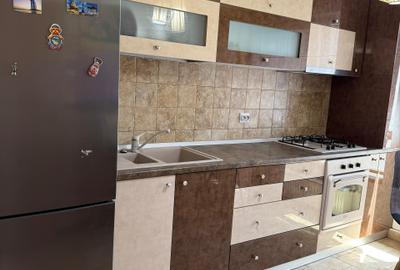 Apartament cu 3 camere, Mobilat si Utilat - Metalurgiei, Sector 4 - 8