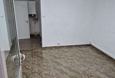 Spațiu comercial, de 14 mp, în Central - 1