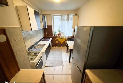 Apartament cu 3 camere, mobilat în Central - 9