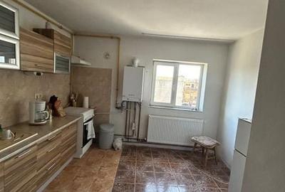 Apartament cu 2 camere semidecomandat în Central - 3