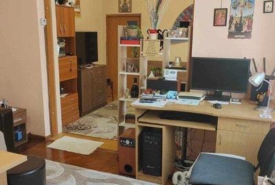 Casă cu 4 camere cu Teren 525 Mp în Tineretului - 3