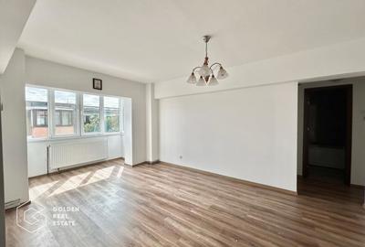 Apartament cu 3 camere decomandat în Micălaca - 2