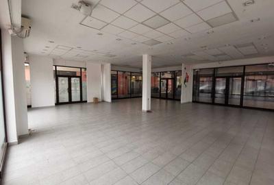 Spațiu comercial, în Central - 4