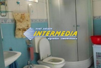 Casă individuală cu 5 camere cu Canalizare în Central - 10