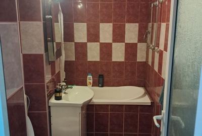 Apartament cu 2 camere decomandat în Rogerius