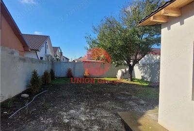Casă cu Teren 310 Mp în Central
