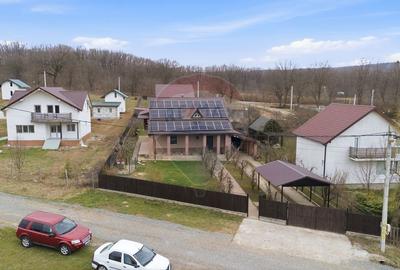 Casă cu 5 camere cu Teren 1000 Mp în Dobrovăț - 1