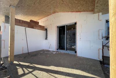 Duplex cu 3 camere cu Canalizare în Moșnița Nouă - 9