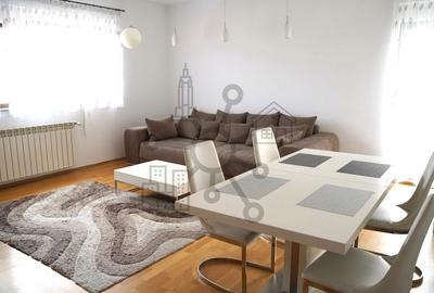 Apartament cu 4 camere decomandat, mobilat în Iancu Nicolae