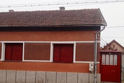 Duplex cu 5 camere cu Canalizare în Central - 3