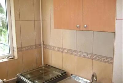 Garsonieră decomandată, mobilată în Central