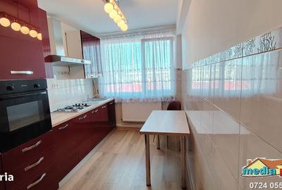 Apartament cu 3 camere semidecomandat în Micro 16 - 4