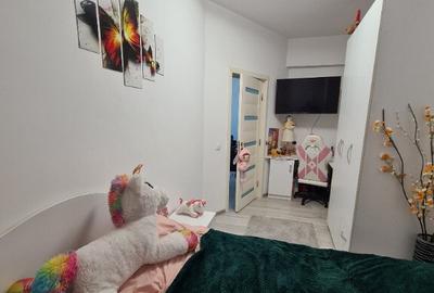 Apartament cu 3 camere, decomandat, bloc nou, 9 Mai - 8