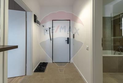 Apartament cu 2 camere decomandat, mobilat în Tractorul - 9