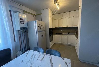 Apartament cu 3 camere decomandat în Aradului - 2