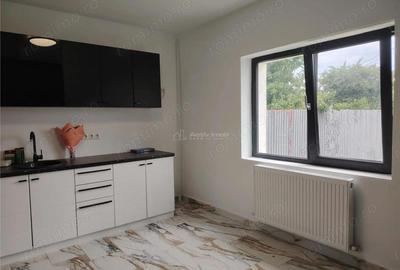 Casă cu Teren 600 Mp în Lipănești - 5