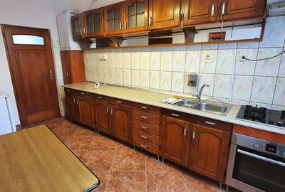 Casă cu 4 camere cu Canalizare în Mărăști - 4