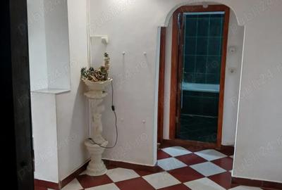 Apartament cu 2 camere decomandat în Central - 3