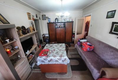 Apartament cu 3 camere, etajul 3/4, zona Dacia - 2