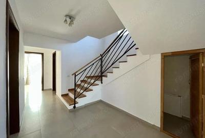 Casă cu 5 camere cu Garaj în Episcopia Bihorului - 2