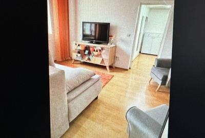 Apartament cu 2 camere semidecomandat, mobilat în City Park Mall