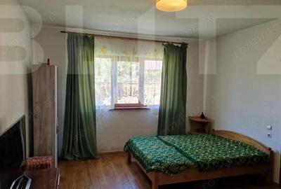 Casa de vanzare, cu 3 camere, doua bucatarii+teren in Simeria - 1