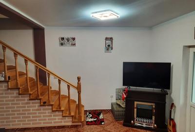 Casa cu etaj in catamarasti deal - 9