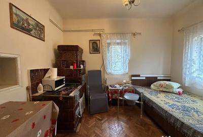 Casă cu 4 camere cu Teren 1266 Mp în Strejnicu