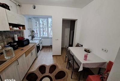 Apartament cu 2 camere decomandat în Cornișa - 3