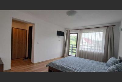 Casă cu 12 camere cu Teren 1300 Mp în Șimon - 3