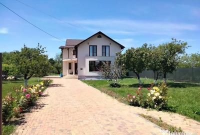 Casă cu 5 camere cu Teren 2200 Mp în Central - 17