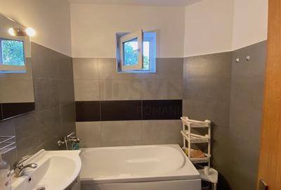 Casă individuală cu 6 camere cu Canalizare în Domenii - 5