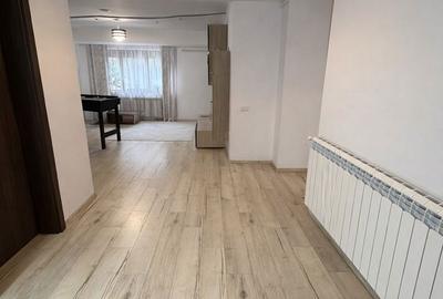 Apartament cu 3 camere, mobilat în Central - 7