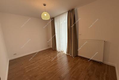 Casa moderna cu 4 camere, 2 bai, terasa si gradina de 50mp - zona Crisan - 14