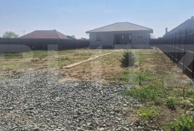 Casă cu 3 camere cu Teren 950 Mp în Central - 3