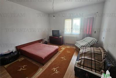 Vila spatioasa 525metri totali de inchiriat in centru Bolintin-Deal - 6